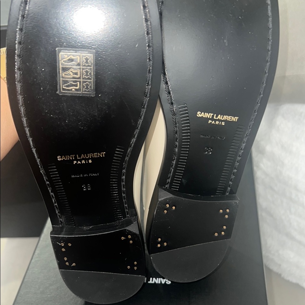 SAINT LAURENT LE LOAFER PENNY SLIPPERS IN SMOOTH LEATHER PEARL - Picture 3 of 6
